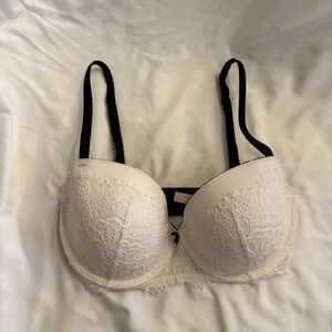 Like New Vintage Victoria’s Secret Dream Angels Lined Demi Bra